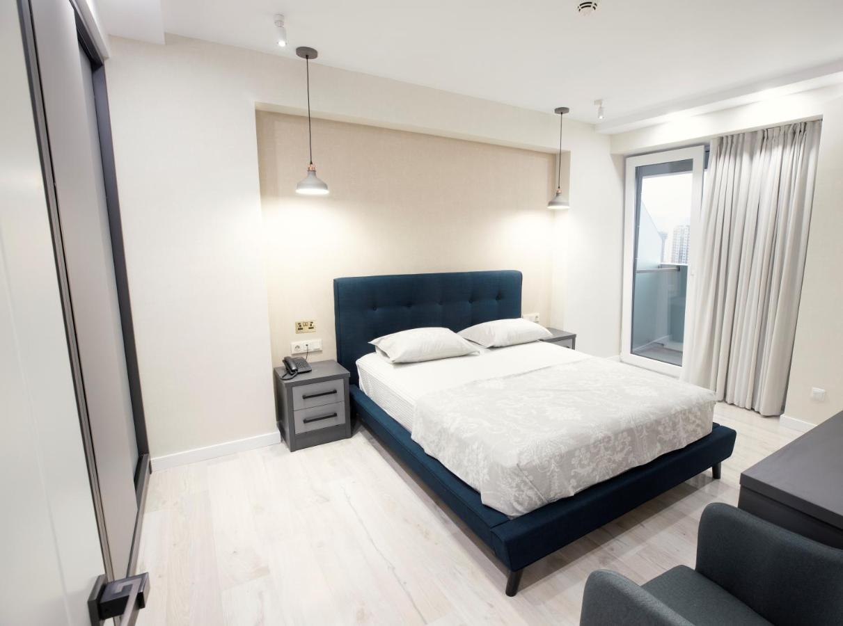 Gq Premium Apartments In Alliance Palace Батуми Экстерьер фото